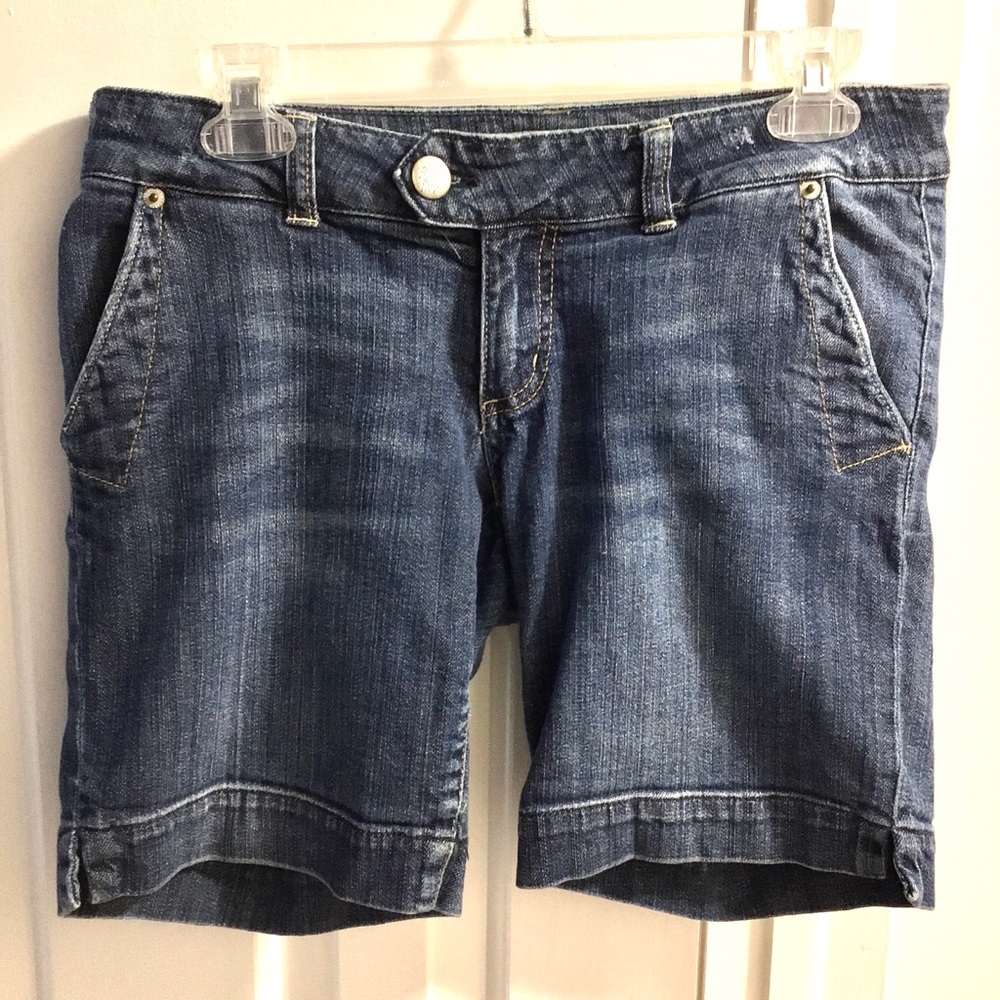 AMERICAN EAGLE AEO Jean Denim Shorts Size 8